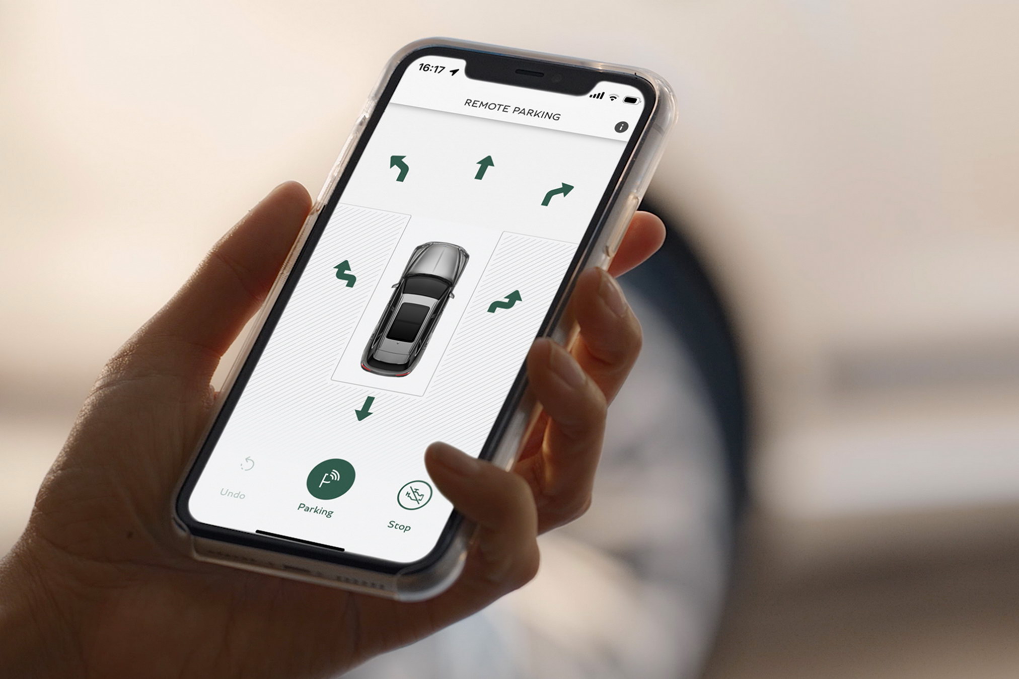 24MY Bentayga Range - 18 - Remote Park Assist_resize