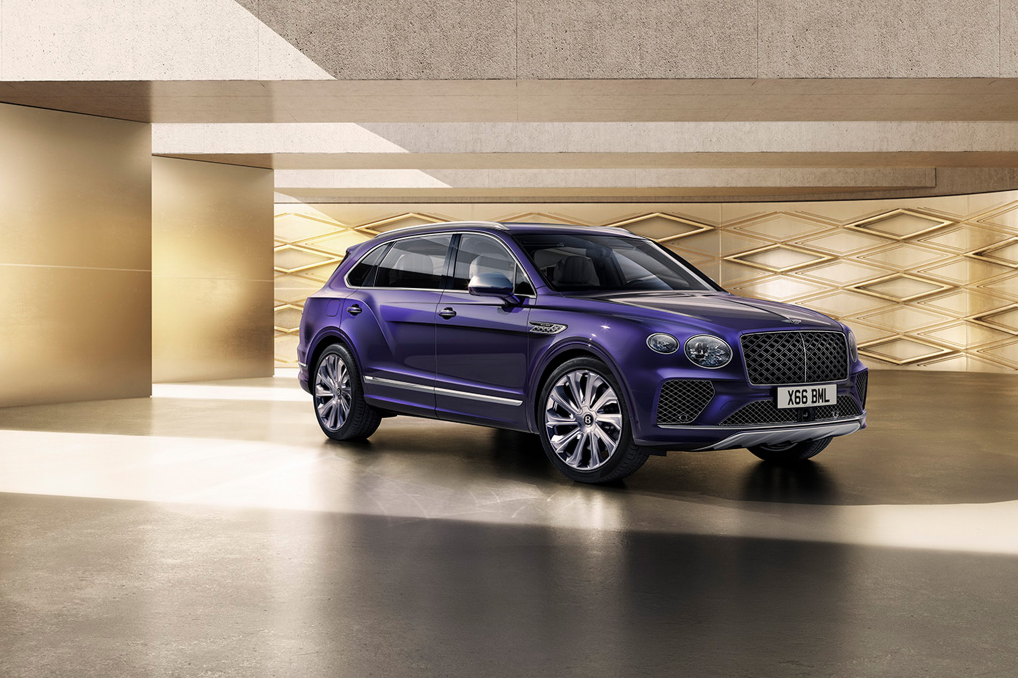 24MY Bentayga Range - 8 - Bentayga EWB Mulliner_resize
