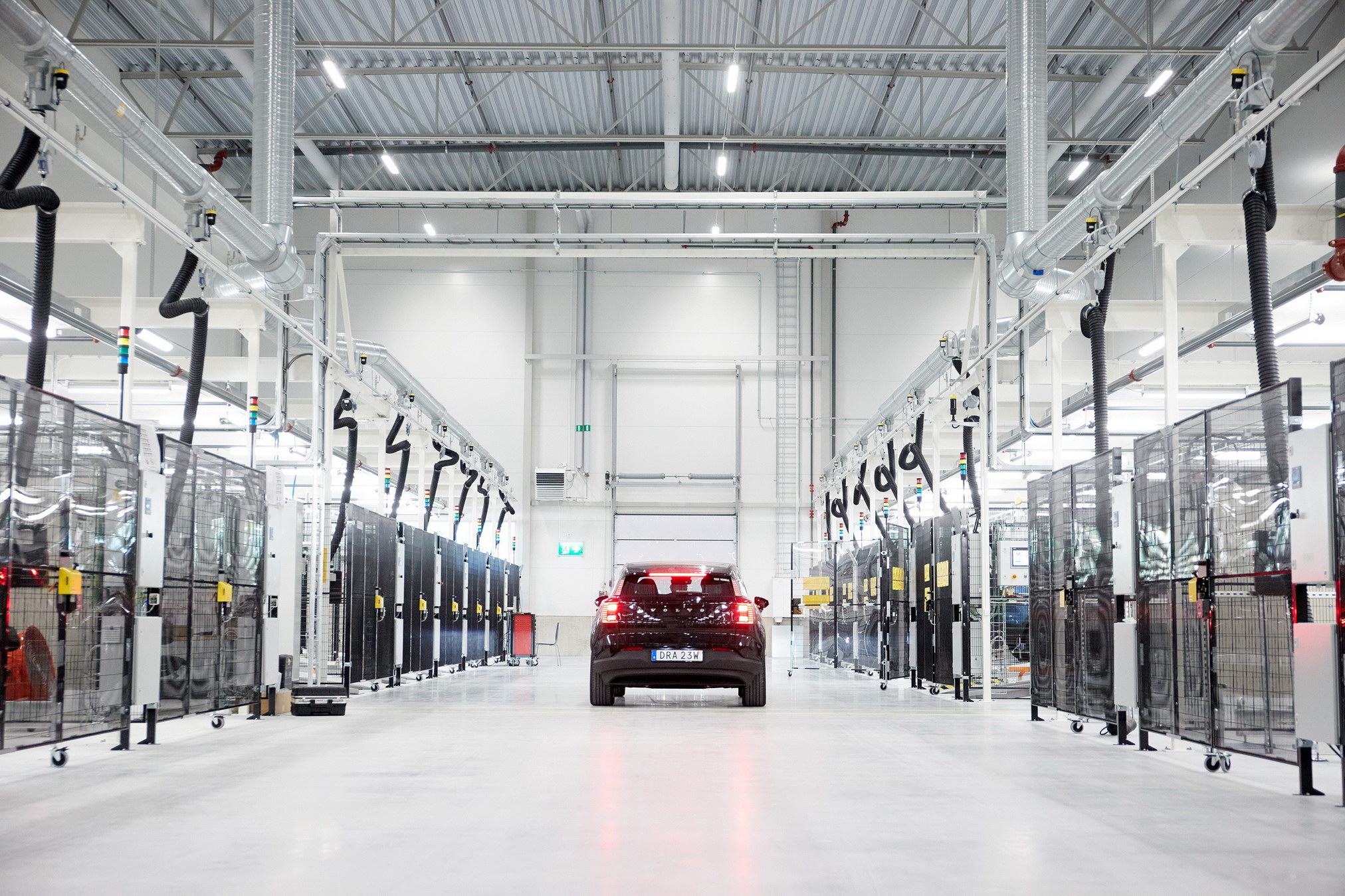 Volvo Cars opens new, state-of-the-art software testing centre in Sweden