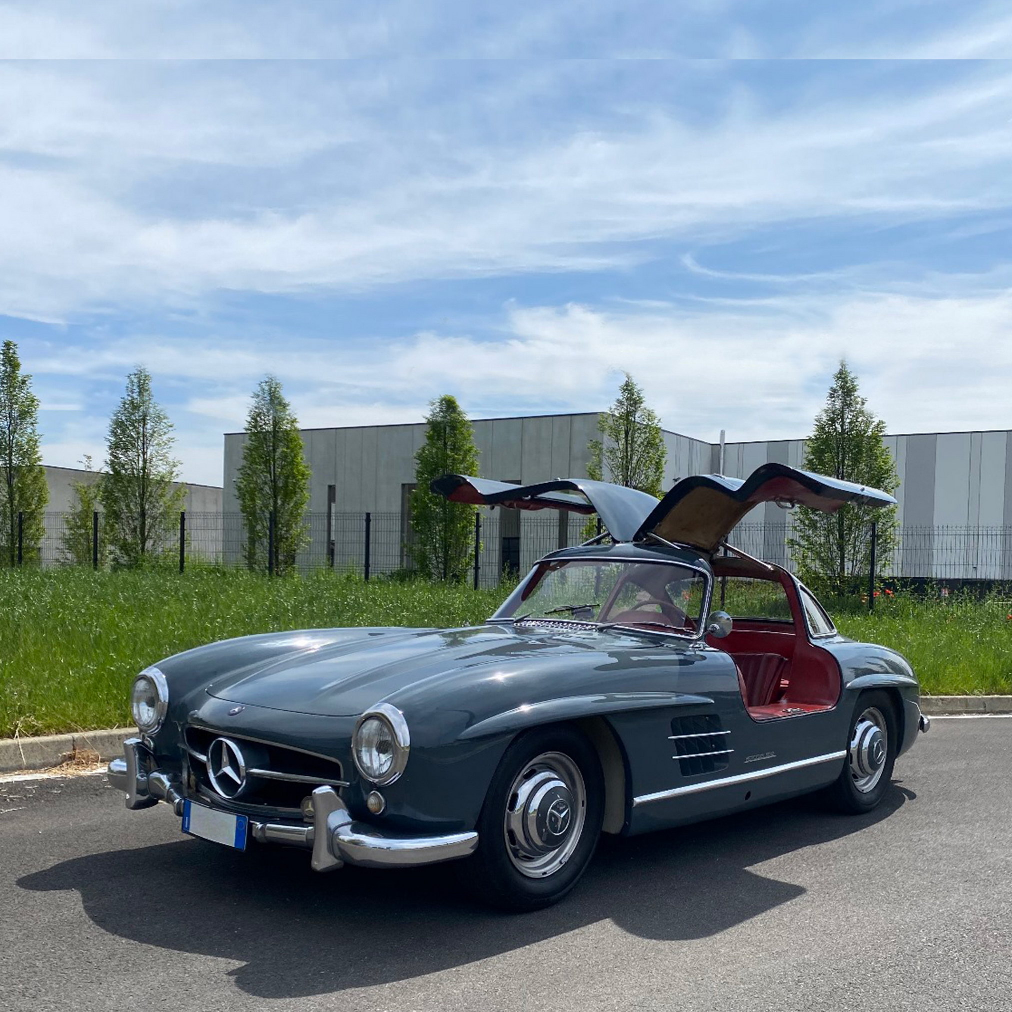 Mercedes300SLGullwing_resize