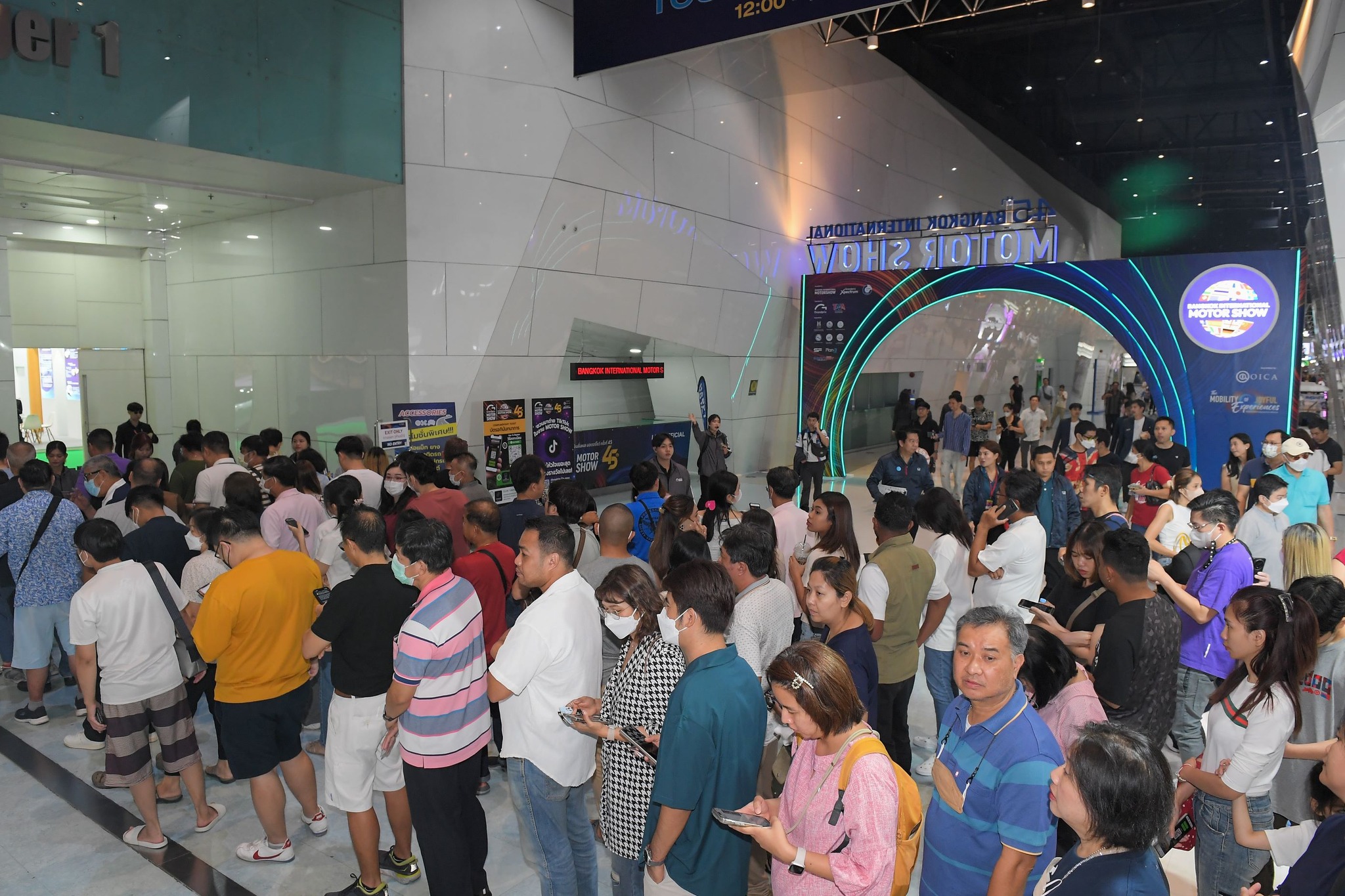 423716112_10219454851561194_3403912070329612759_n