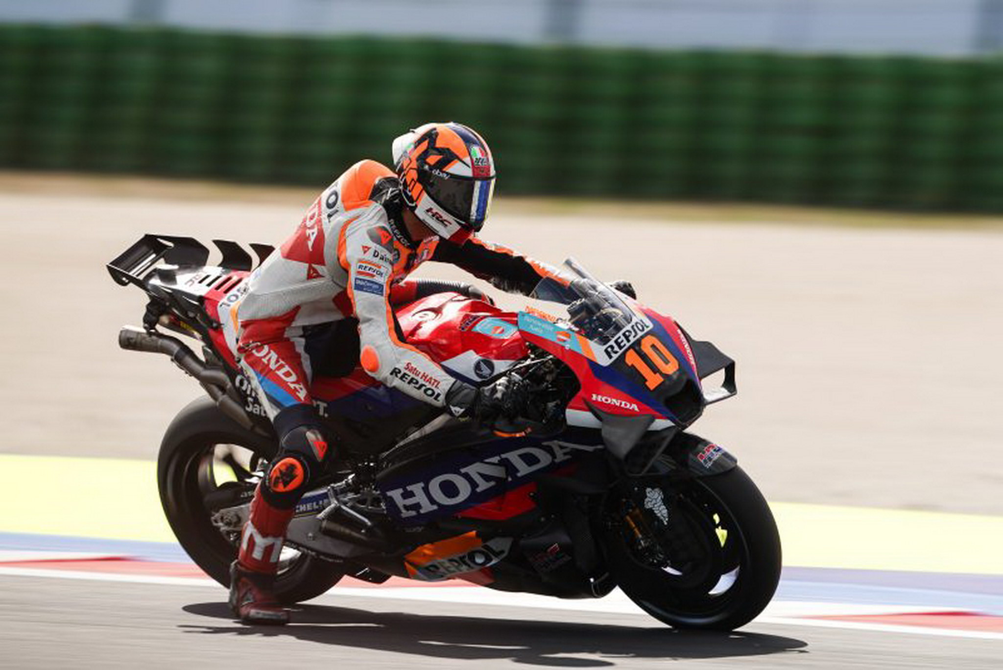 66db1967d7f766.39656540