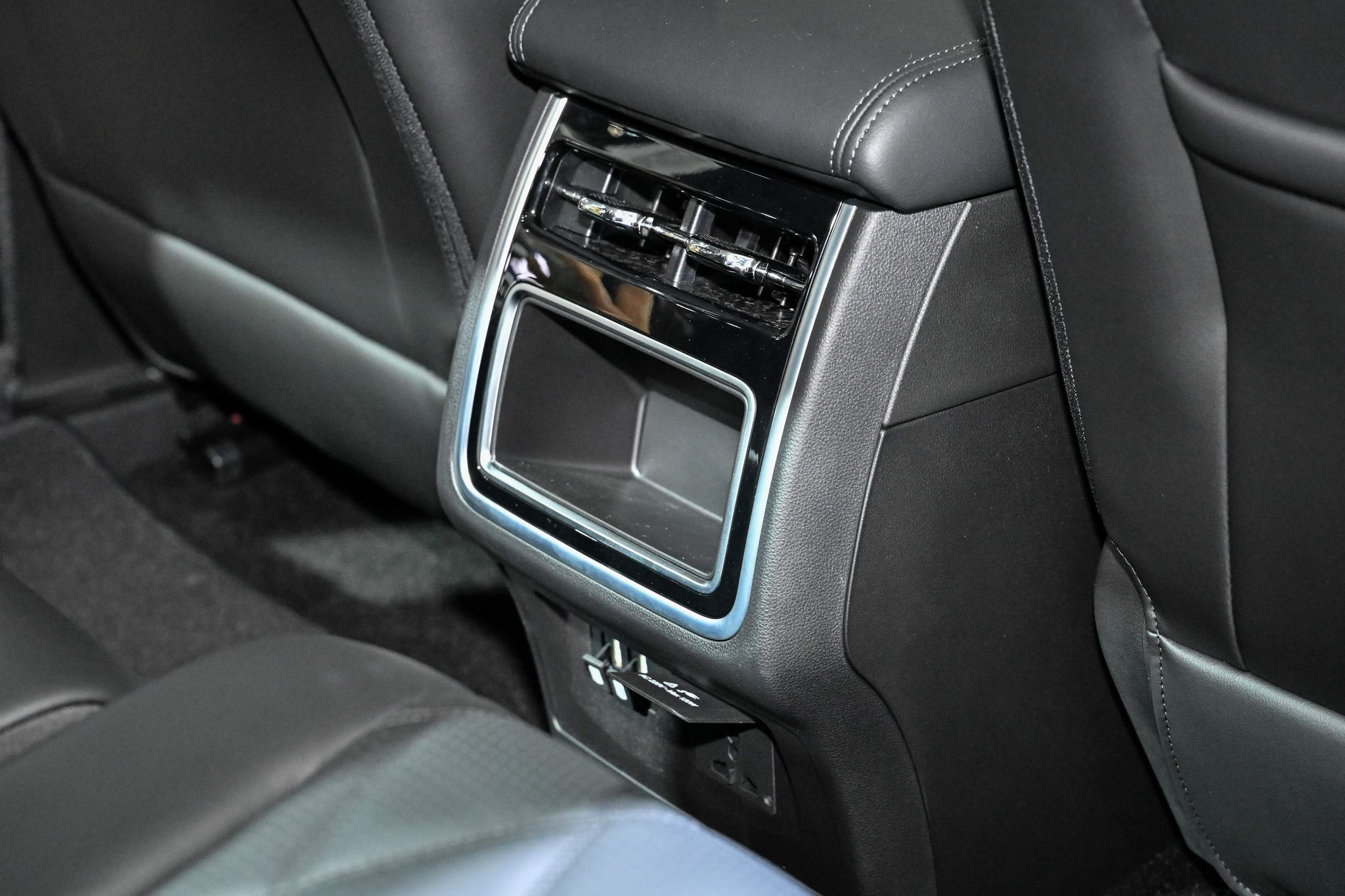 67_03 GWM POER SAHAR HEV-23