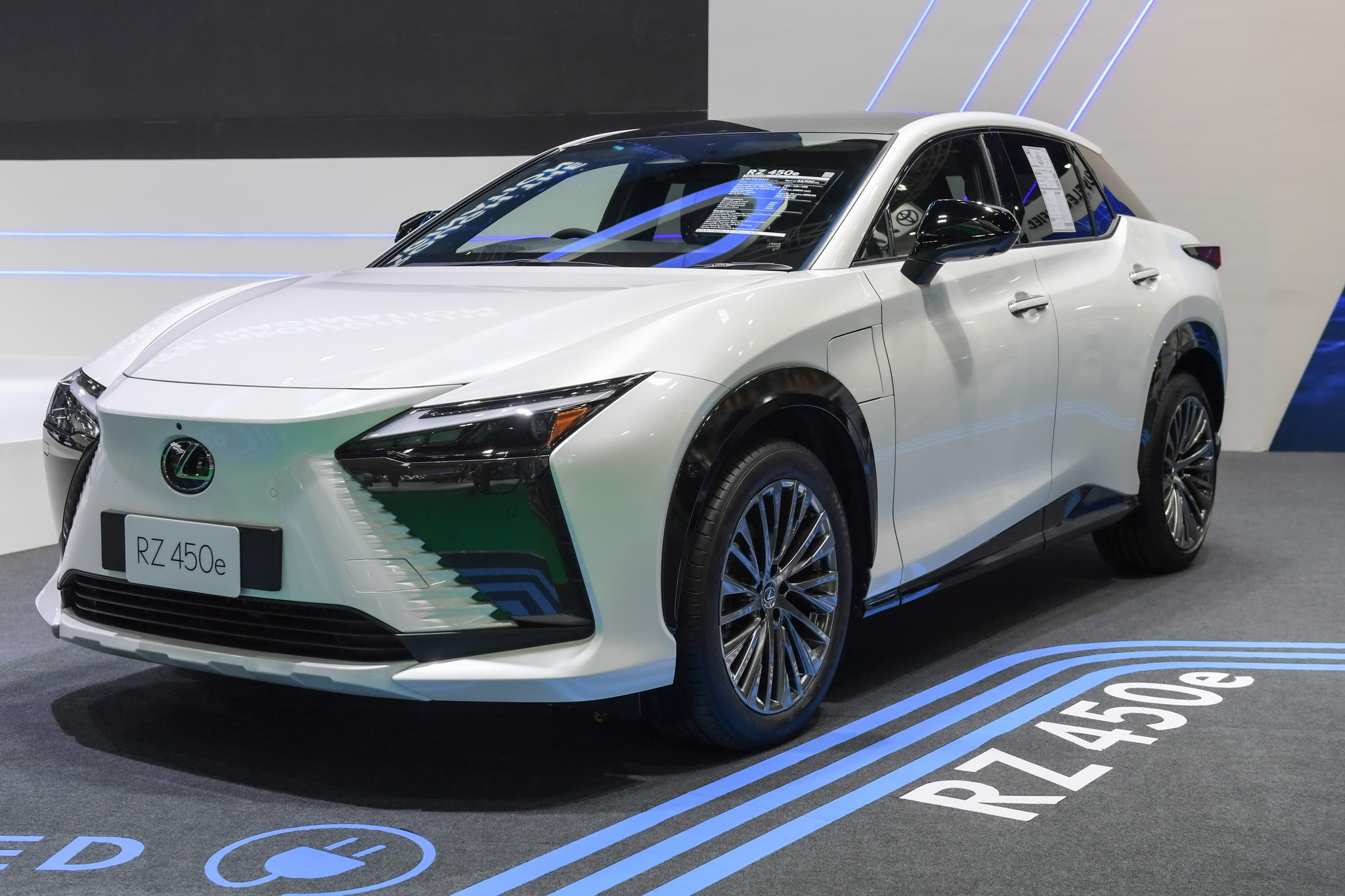 67_03_26 Lexus by golf00003