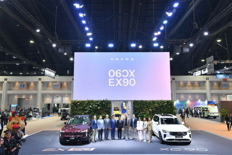 68_03_24 Opening Volvo by two-25