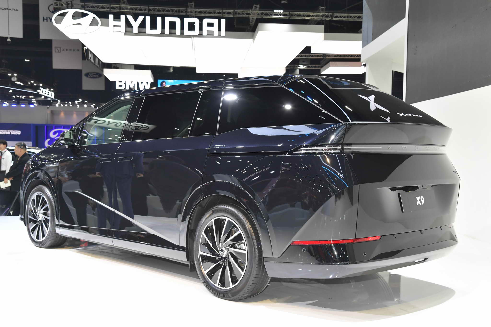 68_03_24 Opening XPeng by golf-26