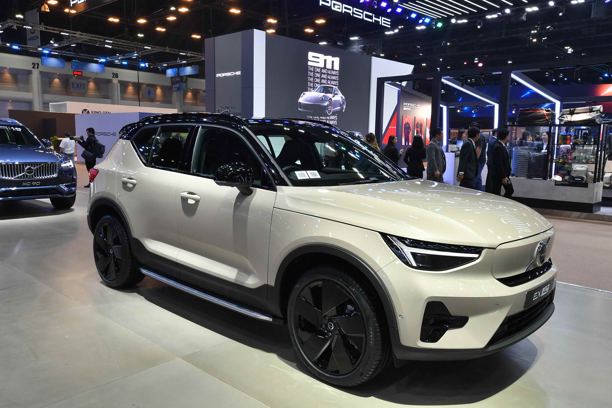 68_03_24 Volvo by two-6