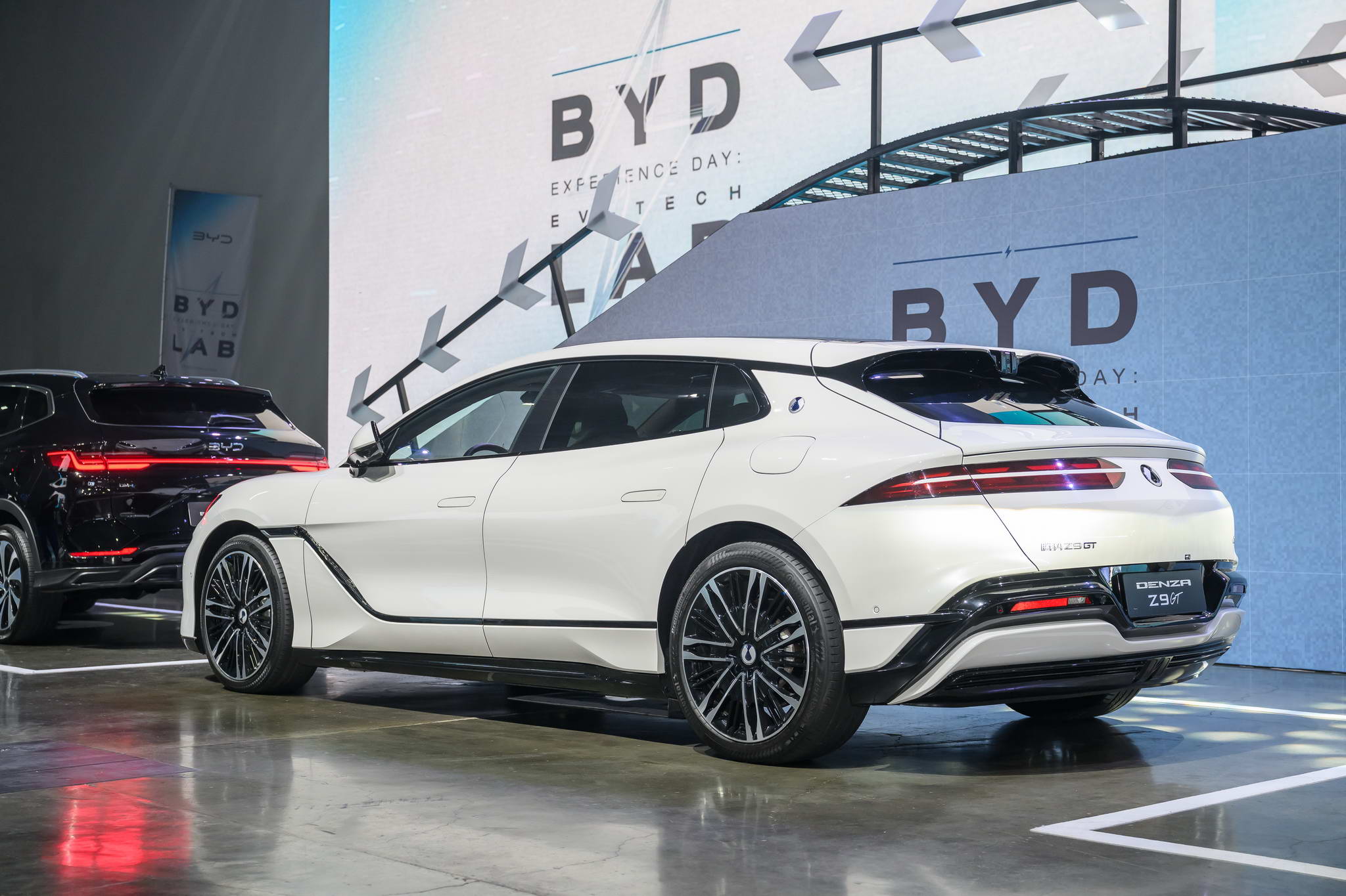 68_03_25 BYD HALL5 by Gun-134