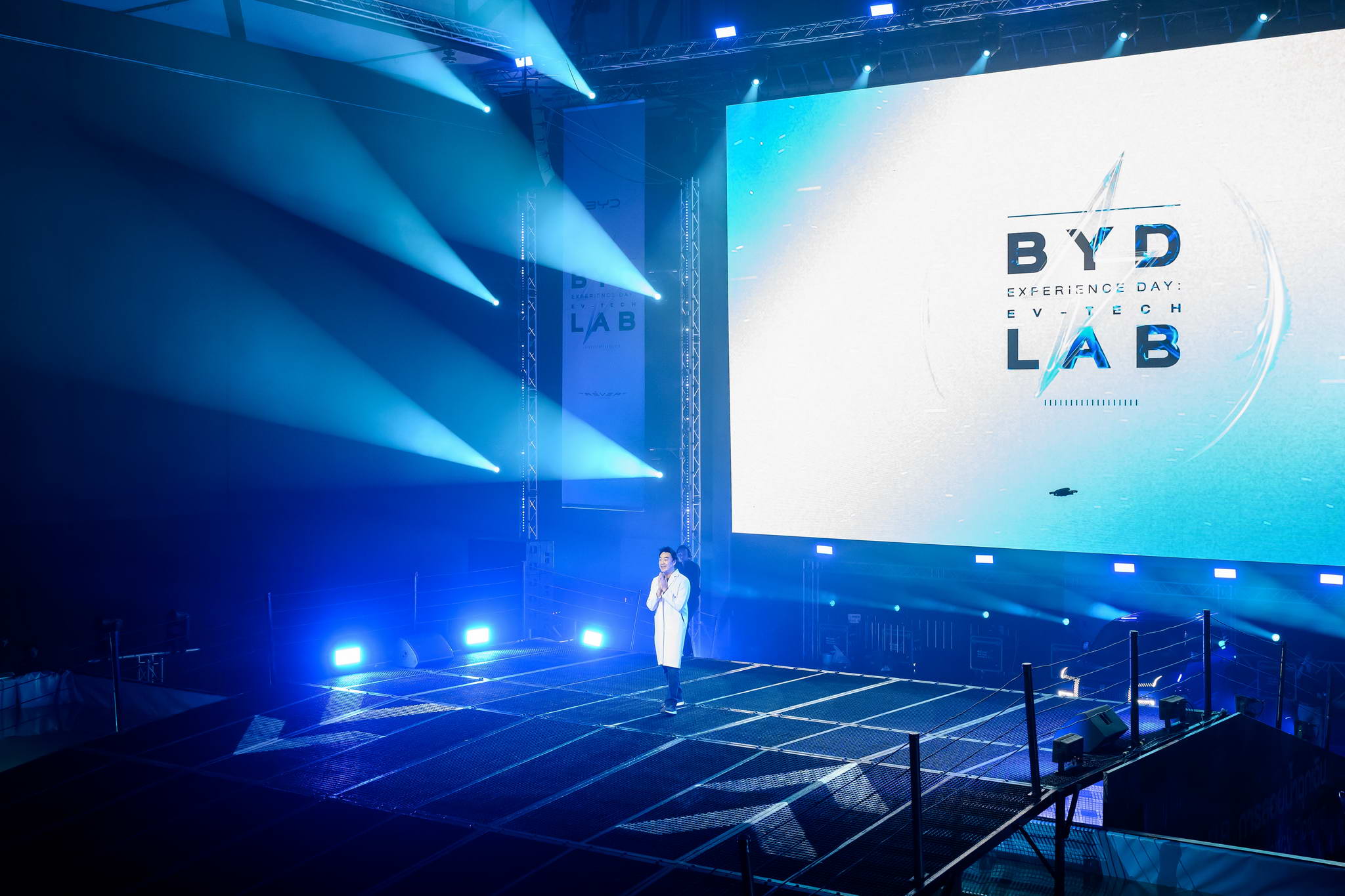 68_03_25 BYD HALL5 by Gun-21