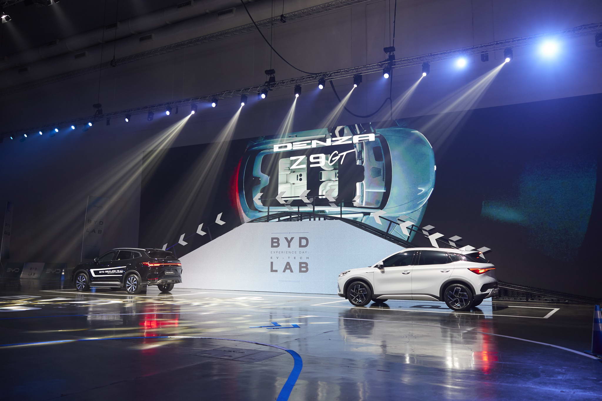 68_03_25 BYD LAB Hall 5 by BoyC-39