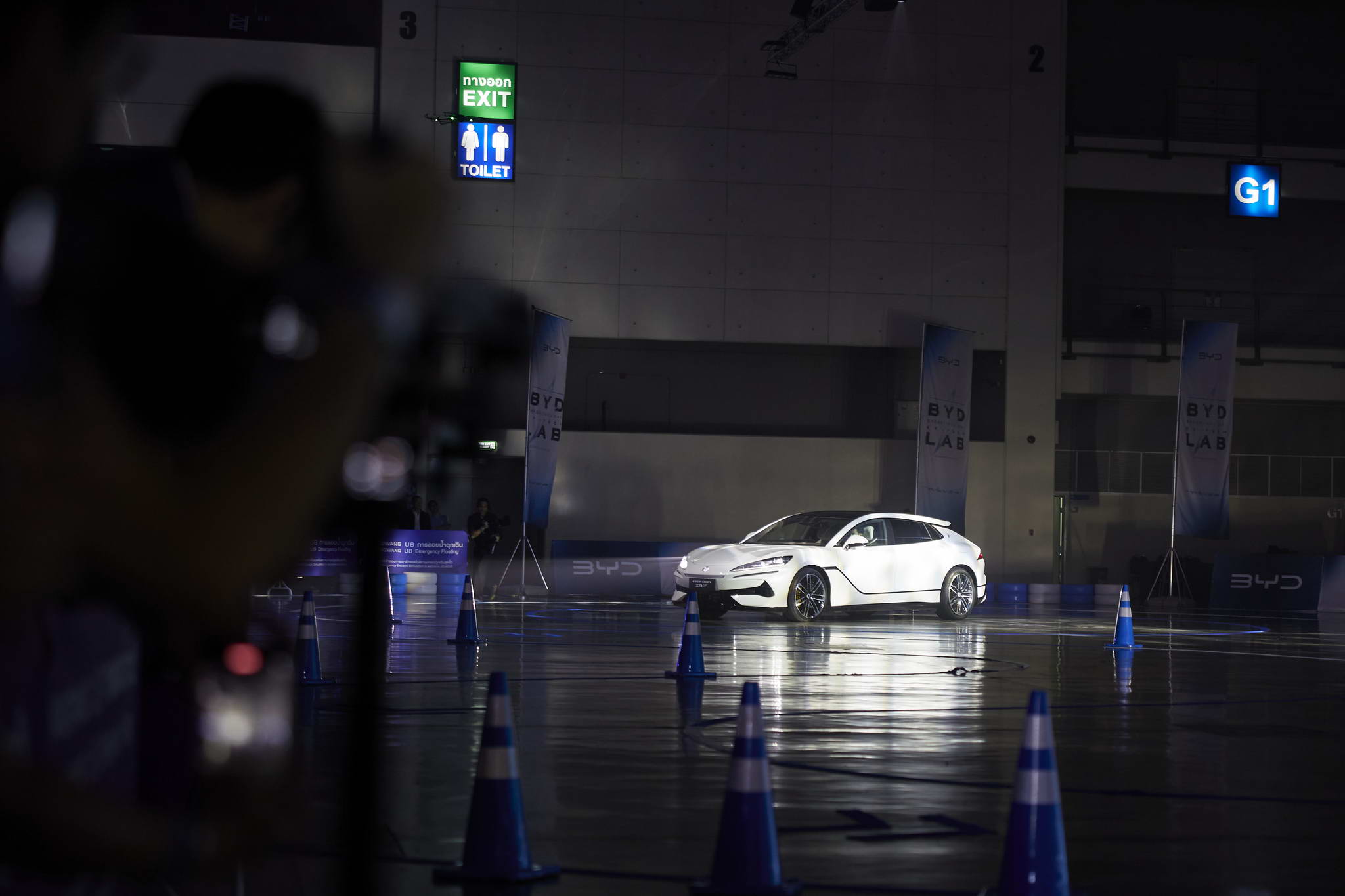 68_03_25 BYD LAB Hall 5 by BoyC-42