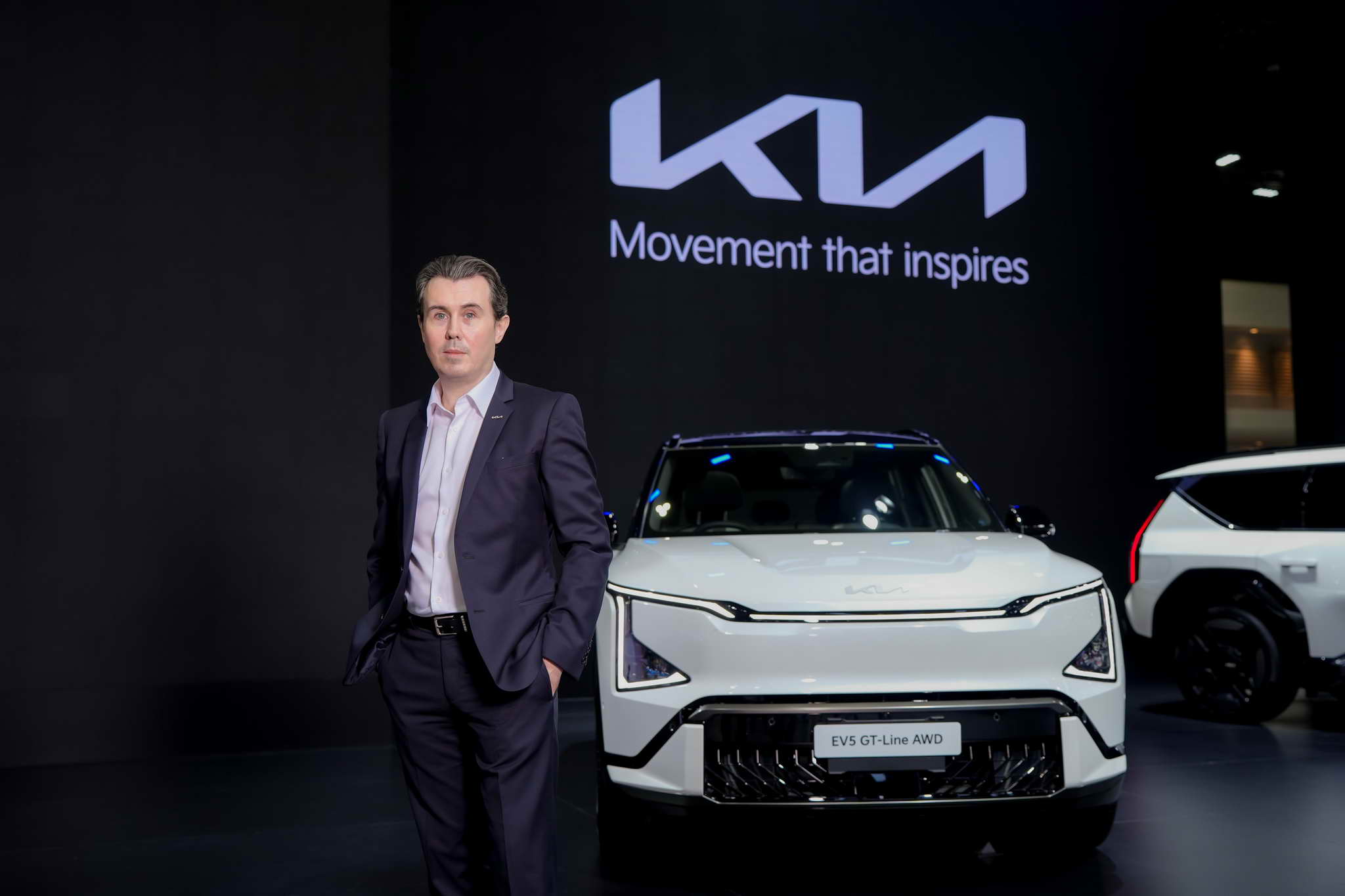 นายฌ็อง–ดาวิด คริสติญอง อาเรล รองประธานฝ่ายผลิตภัณฑ์และการตลาด (2)