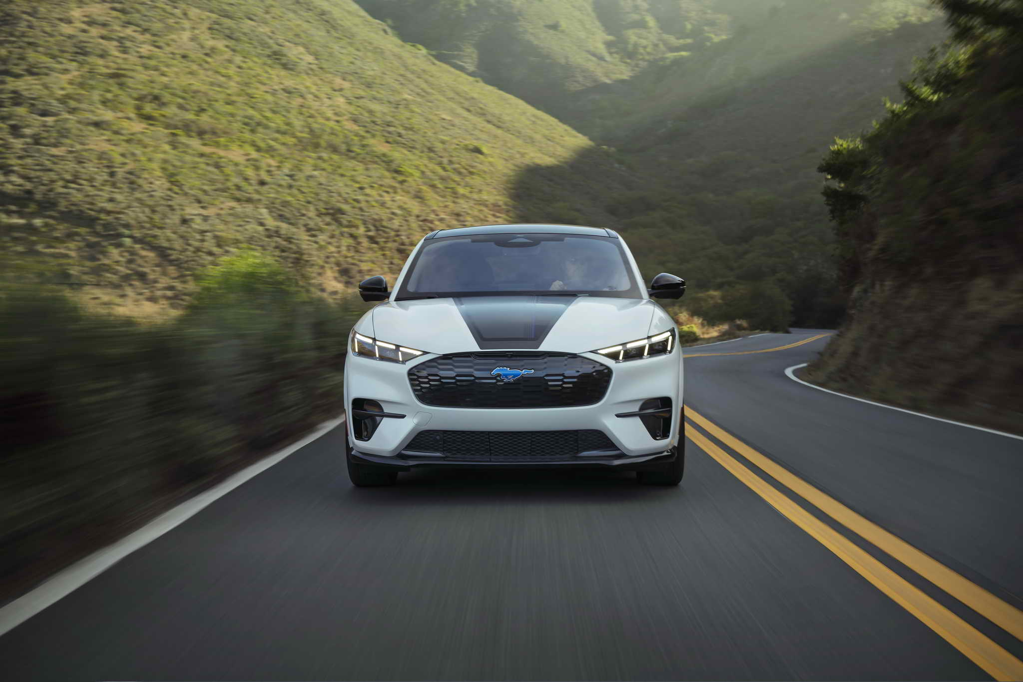 2026 Mustang Mach-E GT California Special_05