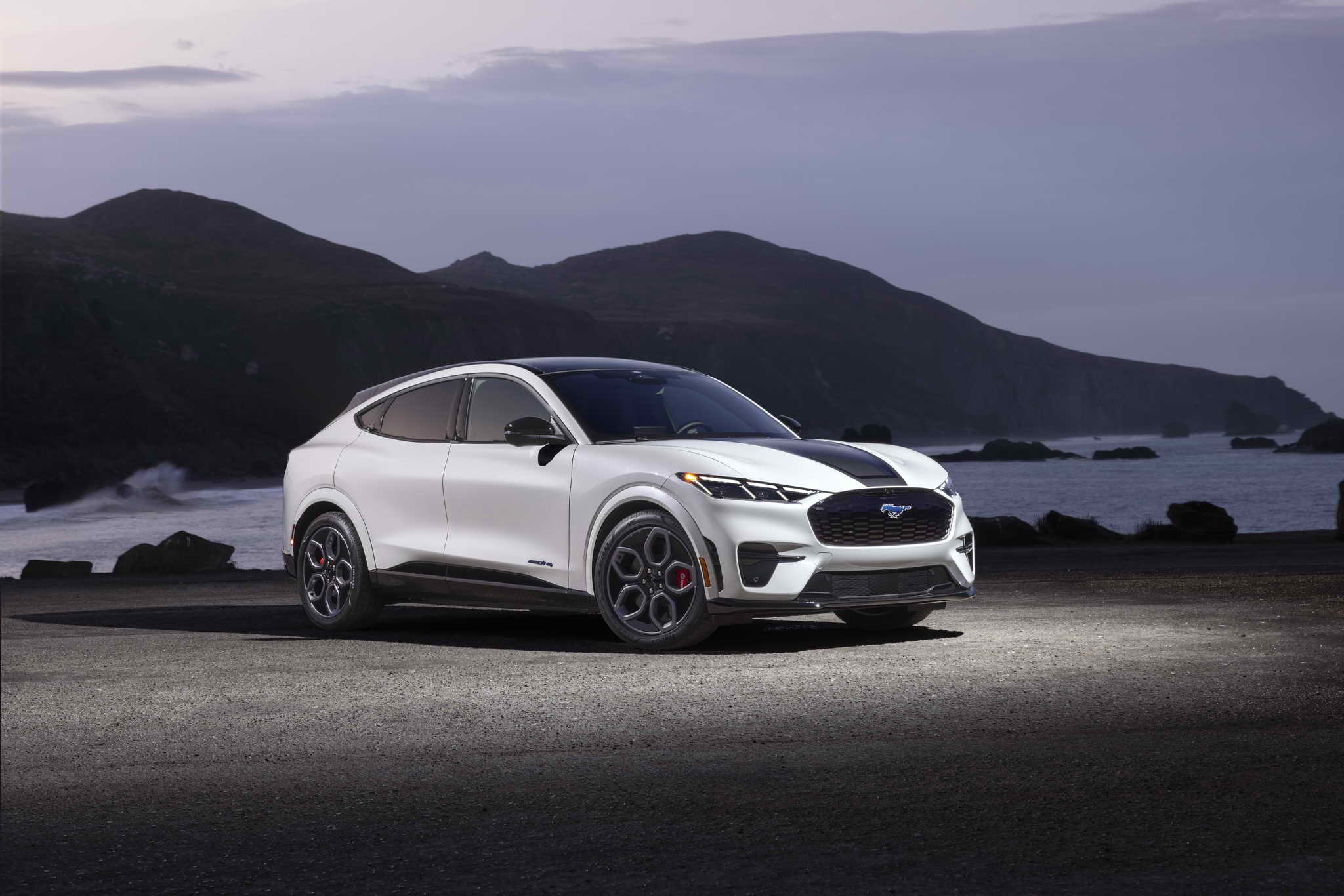 2026 Mustang Mach-E GT California Special_08