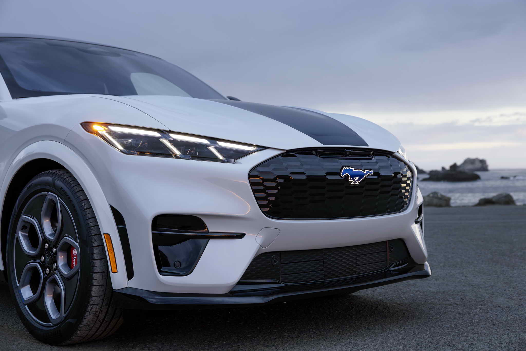 2026 Mustang Mach-E GT California Special_15