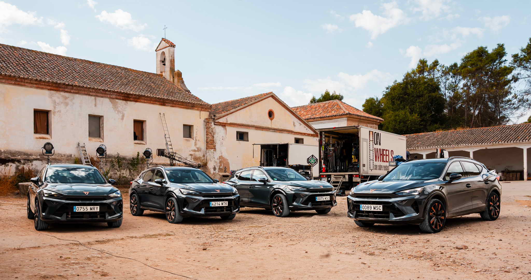 CUPRA-partners-in-the-filming-of-La-bola-negra-the-new-film-by-Javier-Calvo-and-Javier-Ambrossi20251017_0001